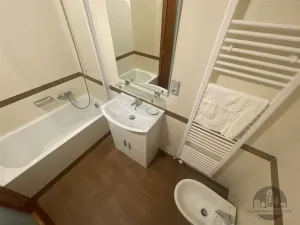 Pronájem bytu 2+kk, Praha - Vinohrady, Slavíkova, 49 m2