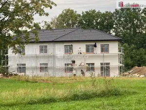 Prodej bytu 3+kk, Tehov, 83 m2