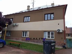 Prodej bytu 2+1, Kryry, Hlavní, 52 m2