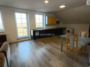 Prodej rodinného domu, Bystřice - Ouběnice, 300 m2