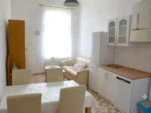 Pronájem bytu 2+1, Praha - Vinohrady, Polská, 86 m2