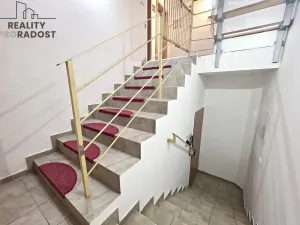 Prodej bytu 4+kk, Jinačovice, 113 m2