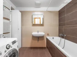 Pronájem bytu 3+kk, Praha - Hloubětín, Nademlejnská, 86 m2