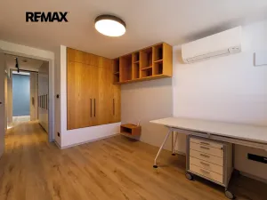 Prodej bytu 4+kk, Praha - Vysočany, Moravcových, 112 m2