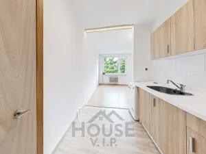 Prodej bytu 1+kk, Praha - Letňany, Ostravská, 35 m2