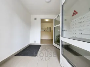 Prodej bytu 1+kk, Praha - Letňany, Ostravská, 35 m2