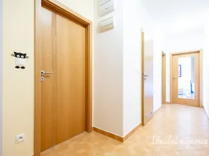 Pronájem bytu 2+kk, Praha - Háje, Jurkovičova, 84 m2