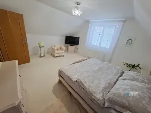 Prodej rodinného domu, Poříčany, U Koupaliště, 200 m2