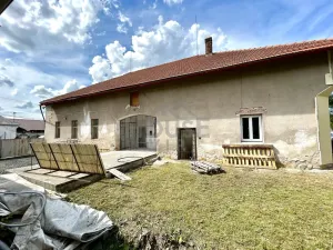 Prodej obchodního prostoru, Hořany, 452 m2