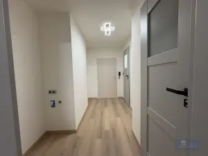 Pronájem bytu 2+kk, Praha - Libeň, Kotlaska, 52 m2