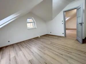 Pronájem bytu 2+kk, Praha - Libeň, Kotlaska, 58 m2