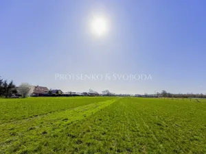 Prodej komerčního pozemku, Pardubice, 11061 m2