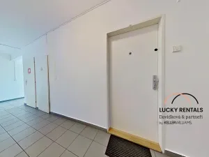 Pronájem bytu 1+kk, Praha - Stodůlky, Kodymova, 35 m2