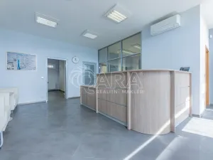 Pronájem kanceláře, Jesenice, Nákupní, 77 m2