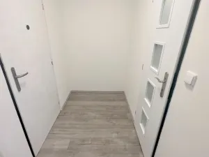 Pronájem bytu 1+kk, Praha - Krč, Bartákova, 35 m2