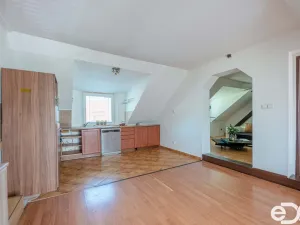 Prodej rodinného domu, Sezemice - Veská, 163 m2