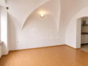 Pronájem bytu 1+kk, Pelhřimov, Solní, 37 m2