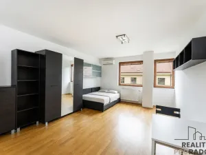 Prodej bytu 1+kk, Praha, Kališnická, 34 m2