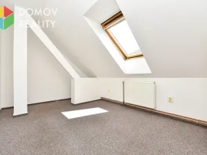 Pronájem bytu 2+kk, Jince, Slavíkova, 39 m2