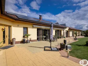 Prodej rodinného domu, Květov, 410 m2