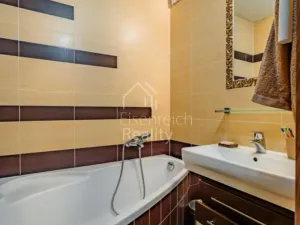 Prodej bytu 3+1, Čestice, 72 m2