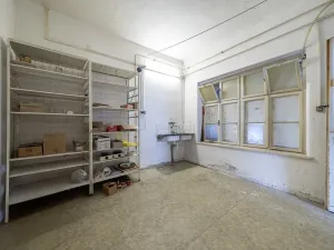 Prodej obchodního prostoru, Kroměříž - Těšnovice, 214 m2