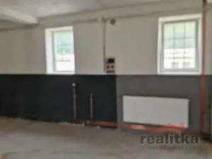 Pronájem výrobních prostor, Hradec nad Moravicí, Žižkova, 200 m2