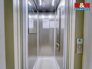 Pronájem kanceláře, Plzeň - Jižní Předměstí, Hálkova, 133 m2