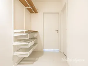 Pronájem bytu 1+1, Praha - Bohnice, Cafourkova, 32 m2