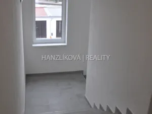 Pronájem bytu 1+kk, České Budějovice - České Budějovice 7, Šumavská, 29 m2