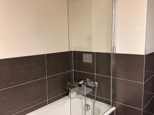 Pronájem bytu 2+kk, Praha, Ondrákové, 51 m2