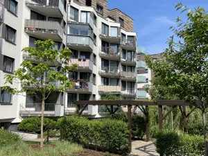 Pronájem bytu 2+kk, Praha, Ondrákové, 51 m2
