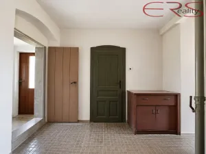 Prodej rodinného domu, Chuchelna, 200 m2
