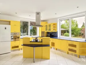 Pronájem rodinného domu, Dolní Břežany, V Úvozu, 420 m2