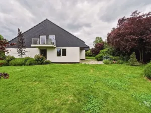 Pronájem rodinného domu, Dolní Břežany, V Úvozu, 420 m2