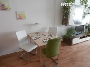Pronájem bytu 2+kk, Pardubice, Bělehradská, 62 m2