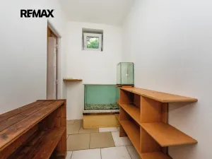 Prodej rodinného domu, Praha - Lipence, V roklích, 160 m2