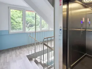Pronájem bytu 2+kk, Praha - Michle, Přímětická, 40 m2