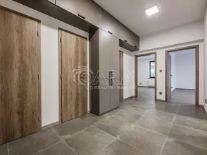 Pronájem bytu 4+kk, Praha - Strašnice, Květnická, 79 m2