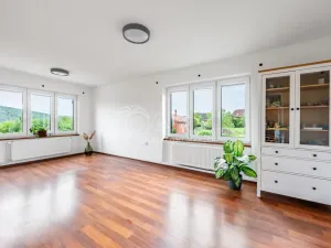 Prodej bytu 3+1, Osek, 72 m2