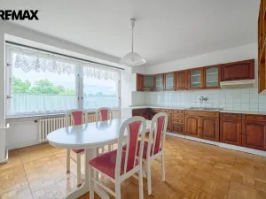 Prodej vícegeneračního domu, Červený Kostelec - Lhota za Červeným Kostelcem, 240 m2