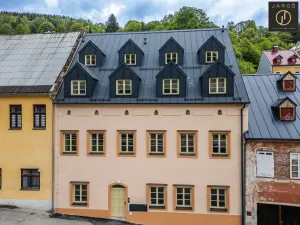 Prodej bytu 2+kk, Jáchymov, náměstí Republiky, 34 m2