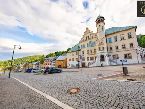 Prodej bytu 2+kk, Jáchymov, náměstí Republiky, 67 m2