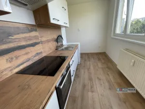 Pronájem bytu 3+1, Břeclav - Charvátská Nová Ves, Na Valtické, 70 m2
