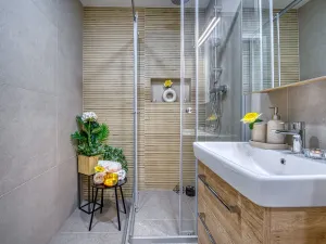Pronájem bytu 2+1, Trutnov - Horní Staré Město, Pomněnková, 55 m2