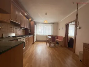 Prodej rodinného domu, Uherský Ostroh - Ostrožské Předměstí, Spodní, 157 m2