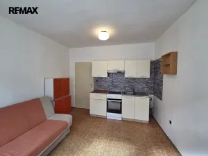 Pronájem bytu 1+1, Opočno, Pohořská, 39 m2