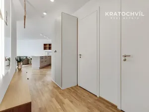 Prodej bytu 2+kk, Praha - Smíchov, Grafická, 70 m2