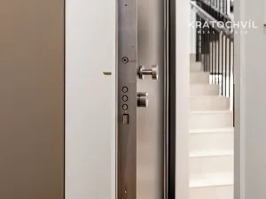 Prodej bytu 2+kk, Praha - Smíchov, Grafická, 70 m2