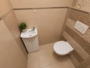 Prodej bytu 2+kk, Praha - Bohnice, Poznaňská, 37 m2